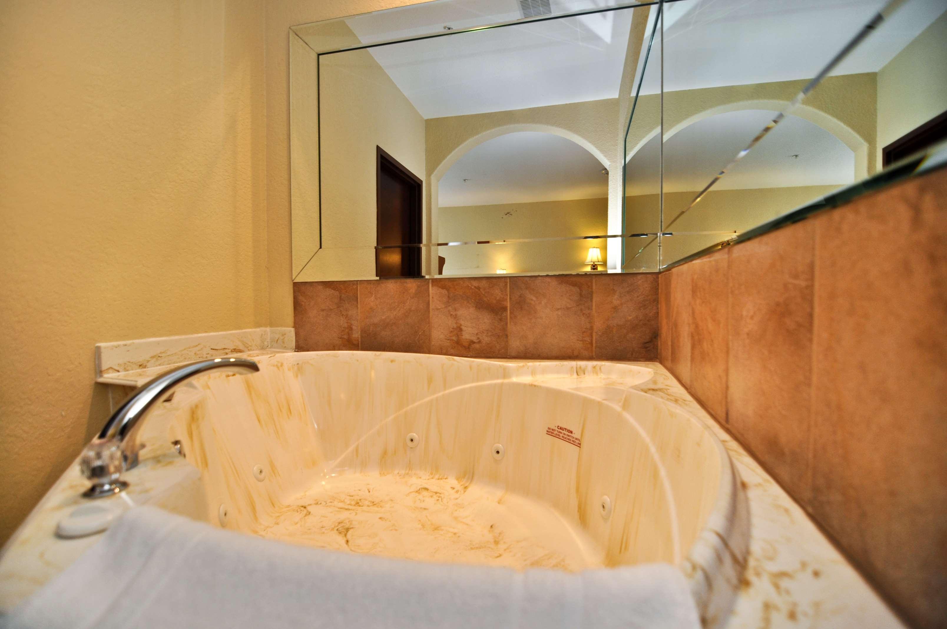 Hotel Western & 3*